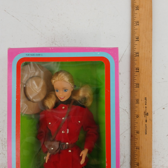 Canadian Barbie Doll 1987 Mattel Dolls of the World Collection Vintage NIB #4928 - Picture 5 of 8
